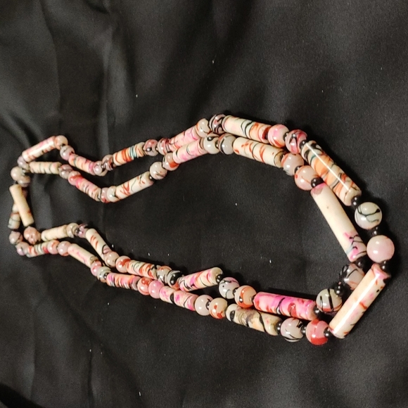 Jewelry - Fancy marble art necklace
